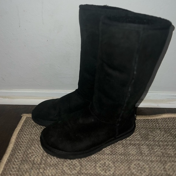 UGG Classic Tall II Boot - Picture 6 of 6